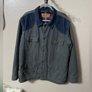 Wrangler Men’s flannel lined barn coat. Sz-LG . Good used condition